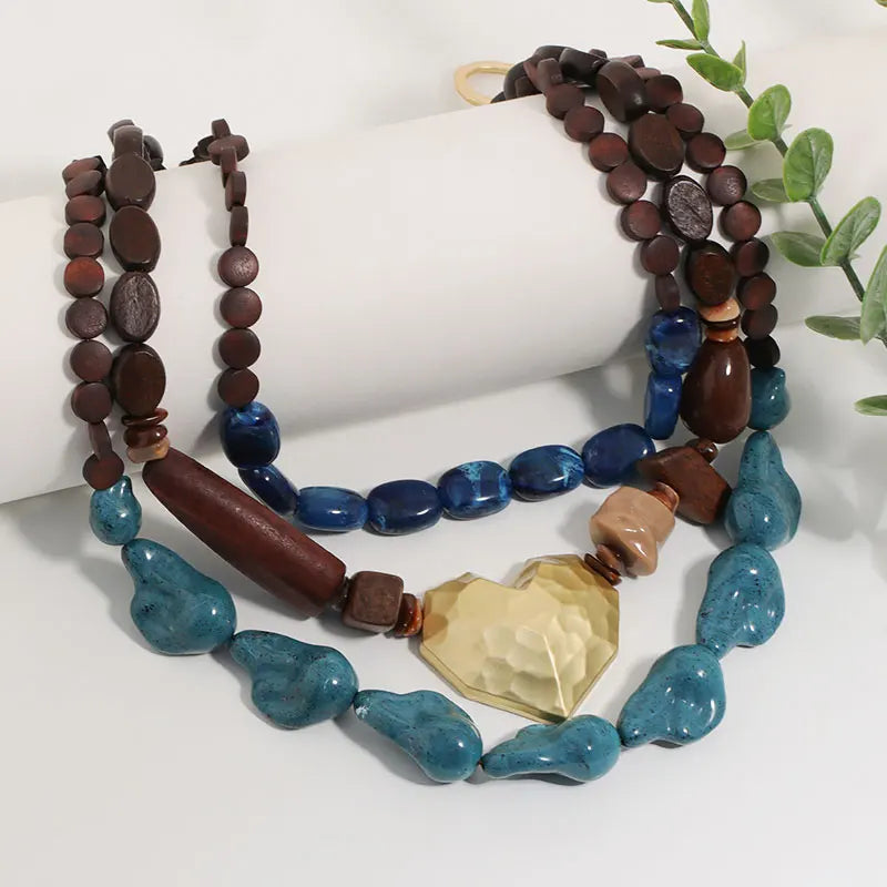 Colar Boho Multicamadas Azul & Madeira | By Mireva