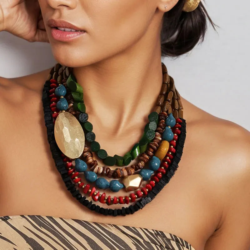 Colar Statement Boho Étnico Multicores em Madeira | By Mireva