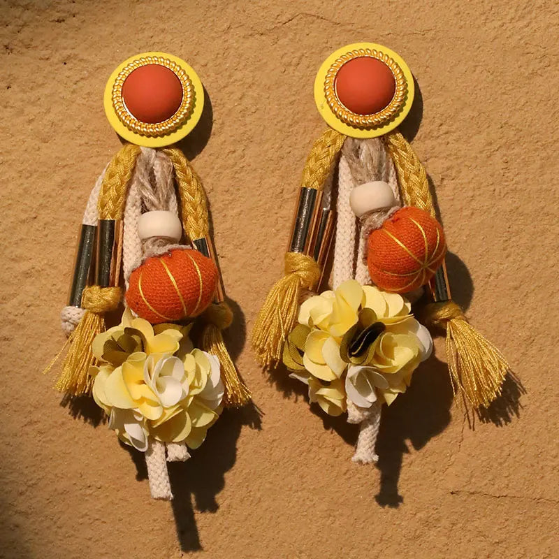 Brinco Étnico com Tassel Amarelo Statement