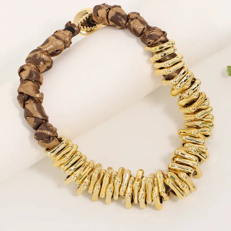 Colar Statement Ondas Douradas | By Mireva