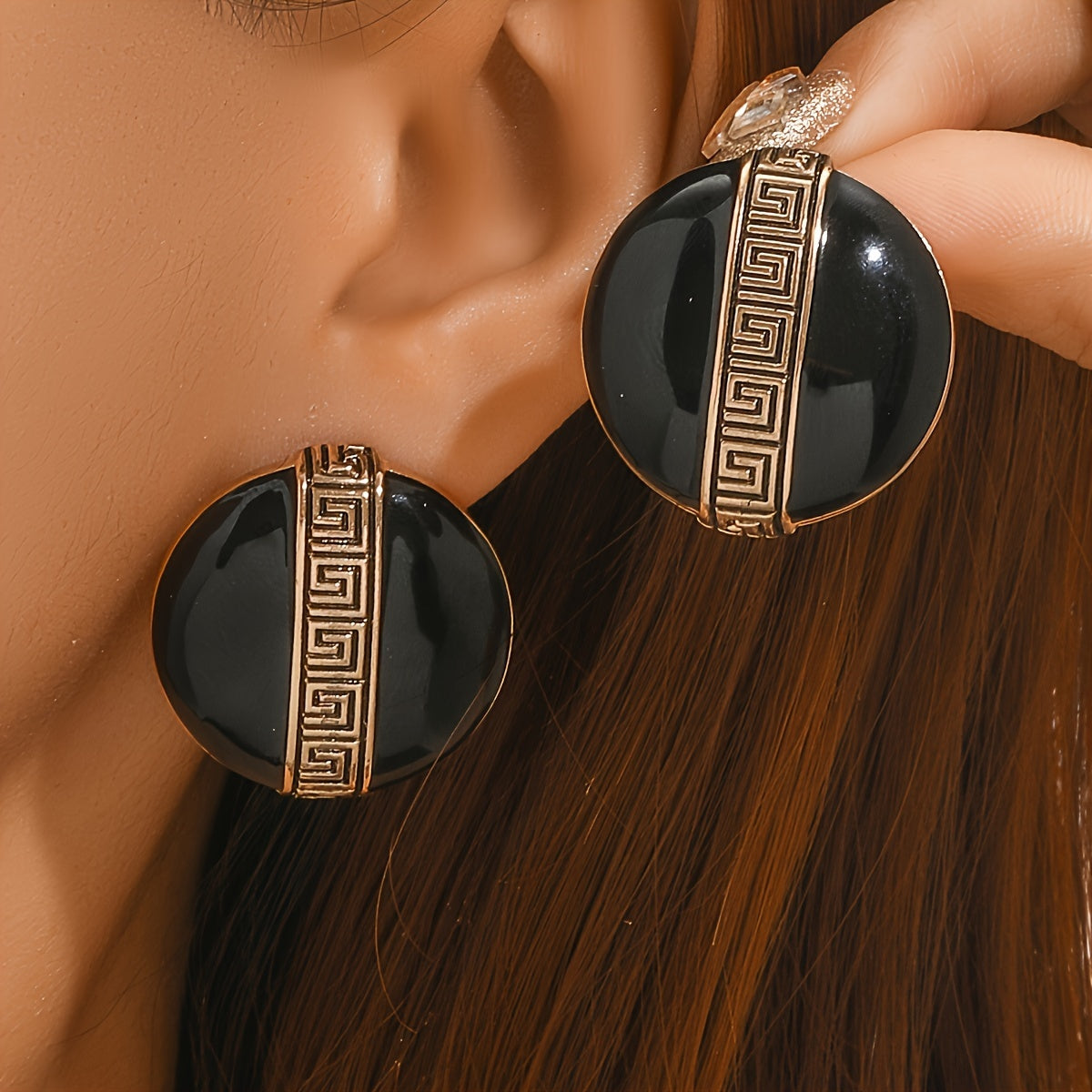 Brincos Geométricos Preto Dourado Vintage | By Mireva