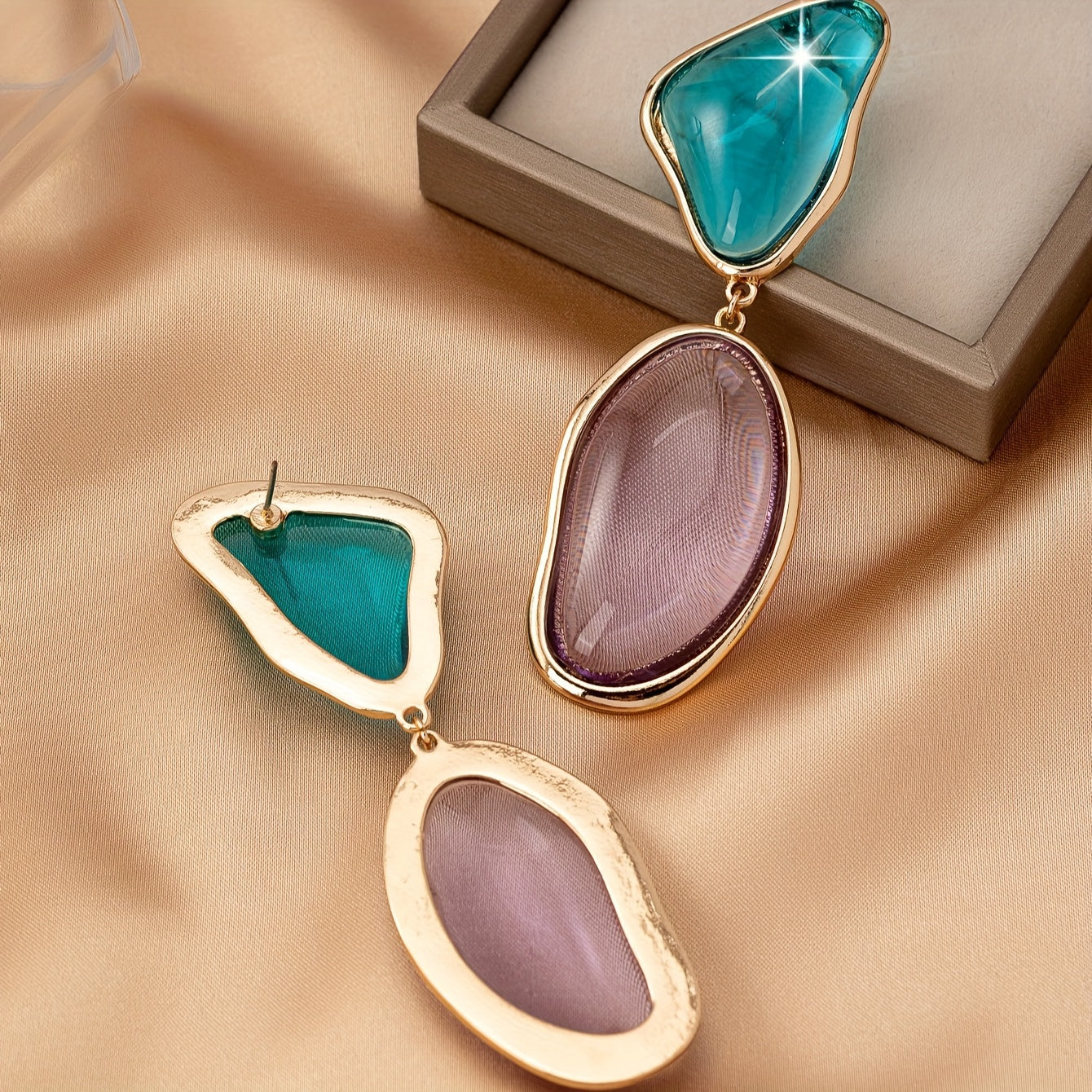 Brinco Dangle Verde Turquesa & Lilás Orgânico | By Mireva