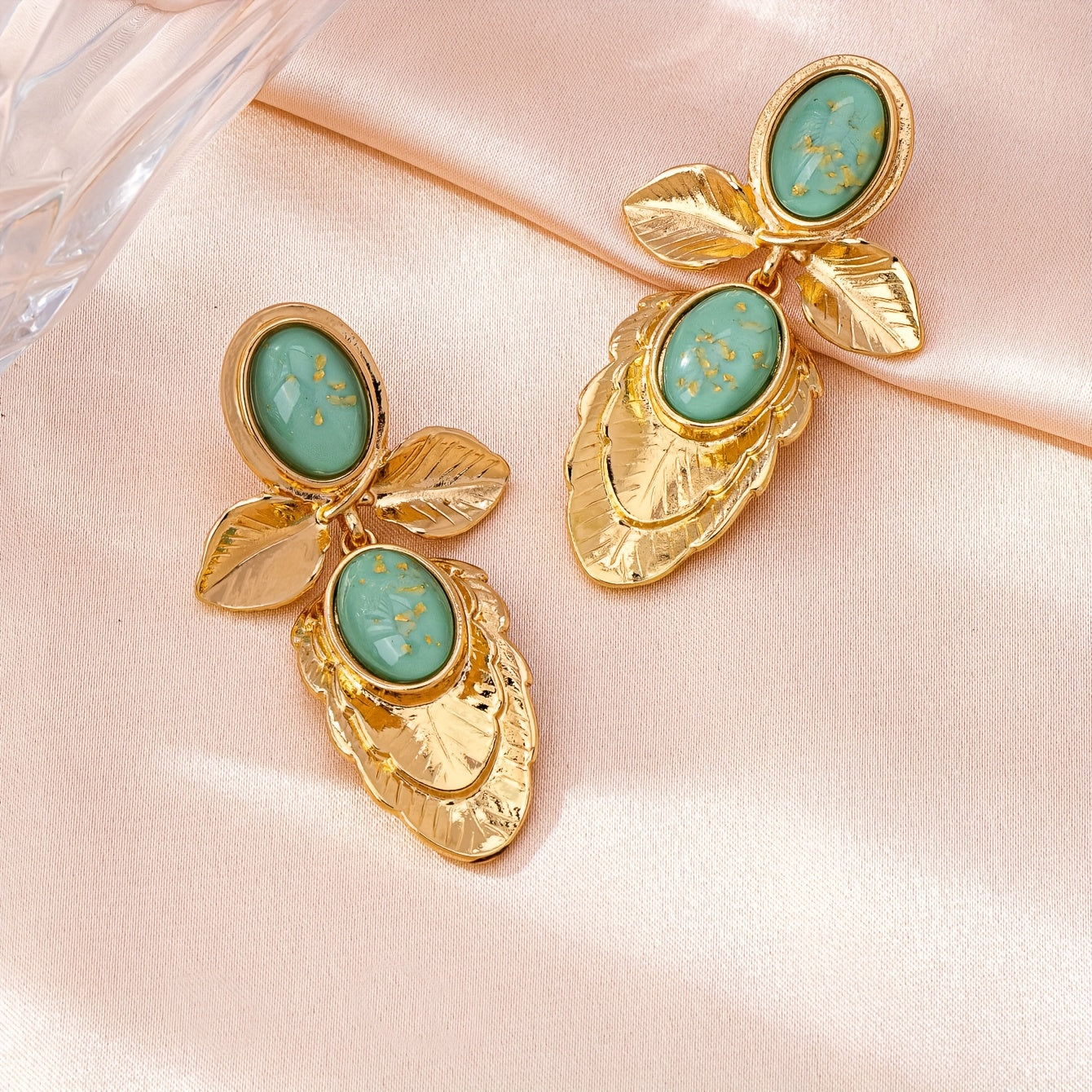 Par de Brincos Vintage Folhas Turquesa Dourada | By Mireva