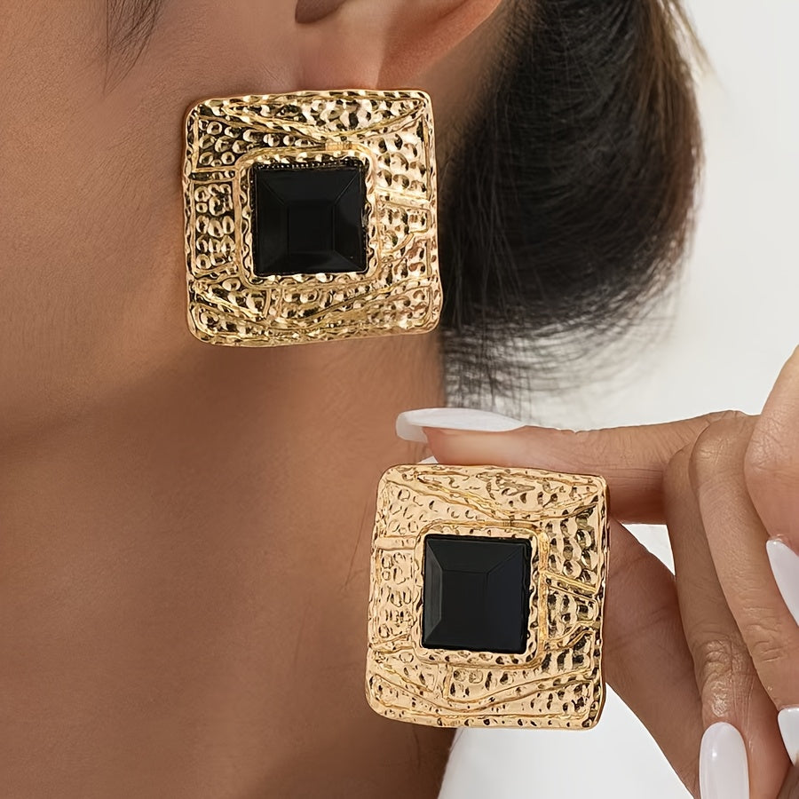 Brinco Quadrado Preto Dourado Texturizado | By Mireva