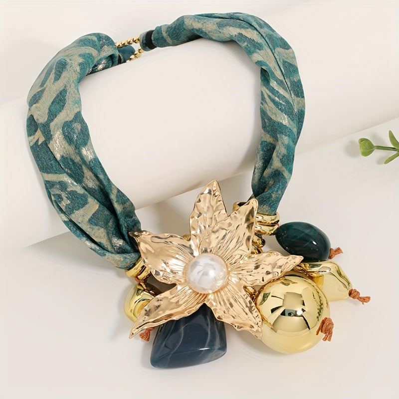 Colar Boho Elegante Flor Dourada Onça | By Mireva