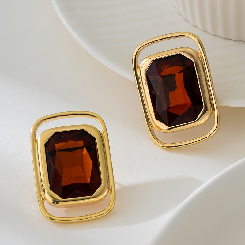 Par de Brincos Elegantes Quadrado Bordô Strass Banho Ouro | By Mireva