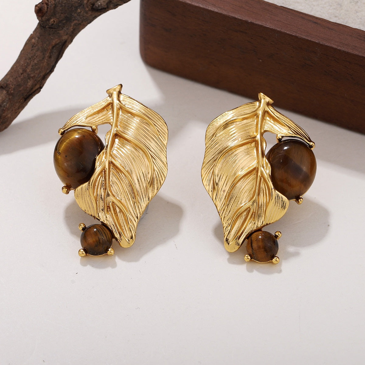 Brinco Vintage Folha com Turquesa Dourado | By Mireva