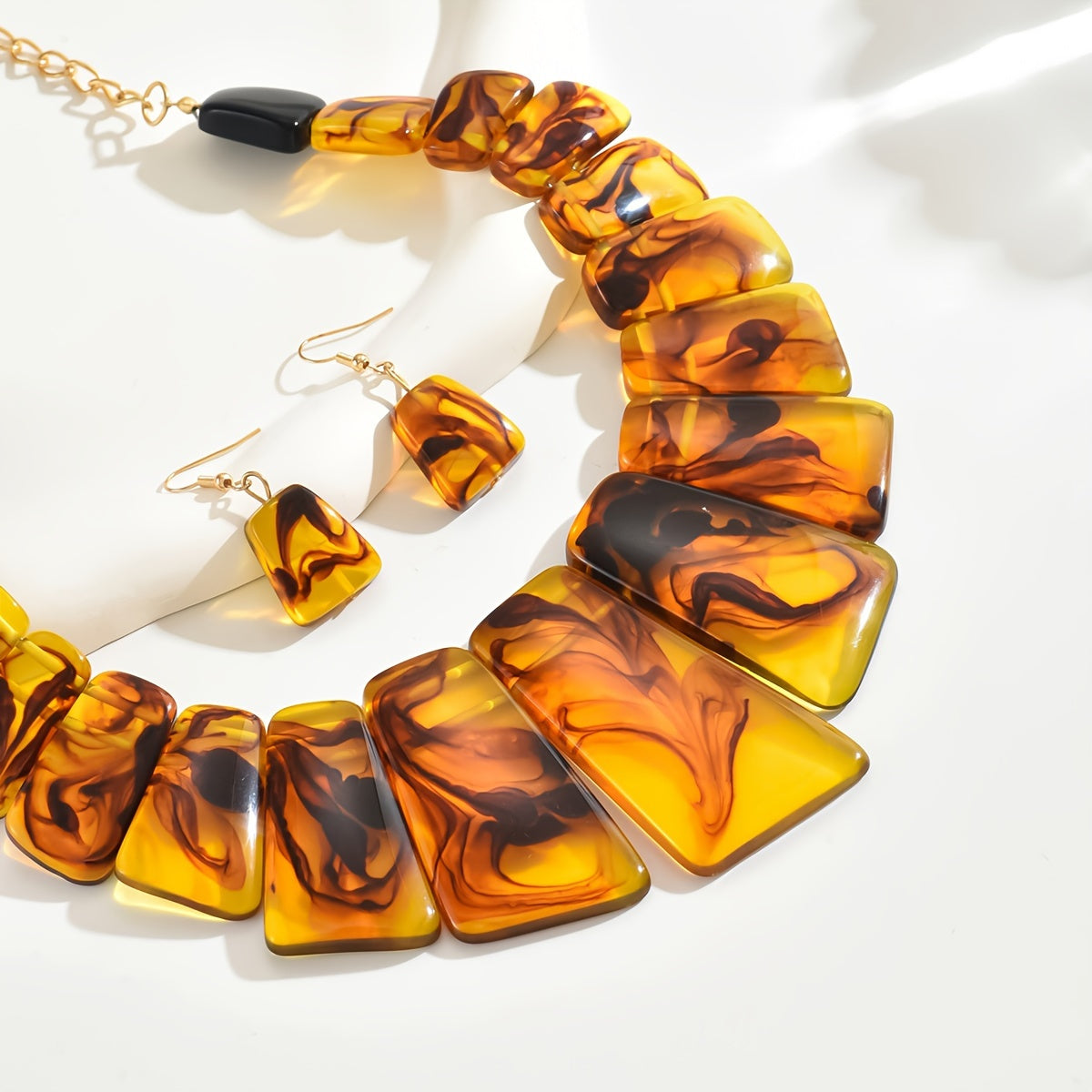 Conjunto de Colar e Pingente com 3 Peças em Turquesa Sintética