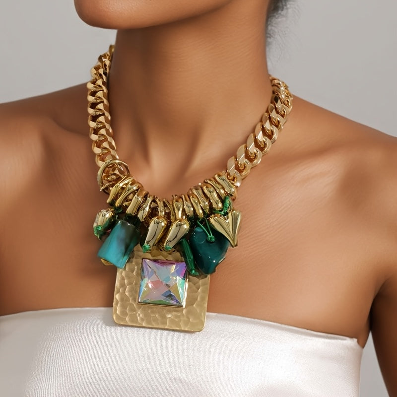 Colar Maxi Geométrico Dourado & Cristal | By Mireva